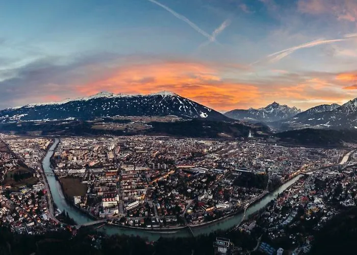 Lägenhet Charming, Central, Spacious