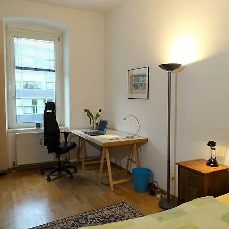 アパート Charming, Central, Spacious インスブルック